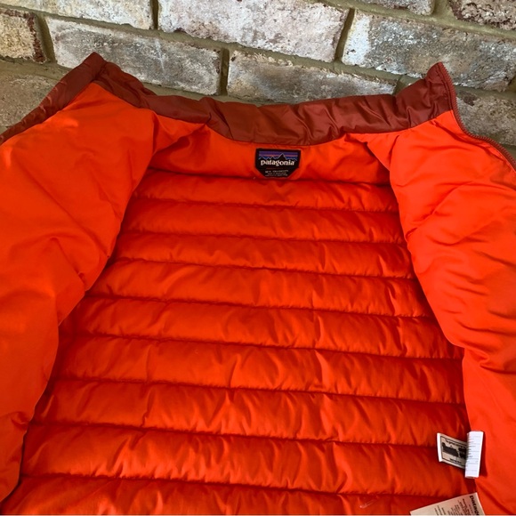 Patagonia | Rust Orange Down Puffer Jacket | Boy’s 10 - Picture 13 of 16